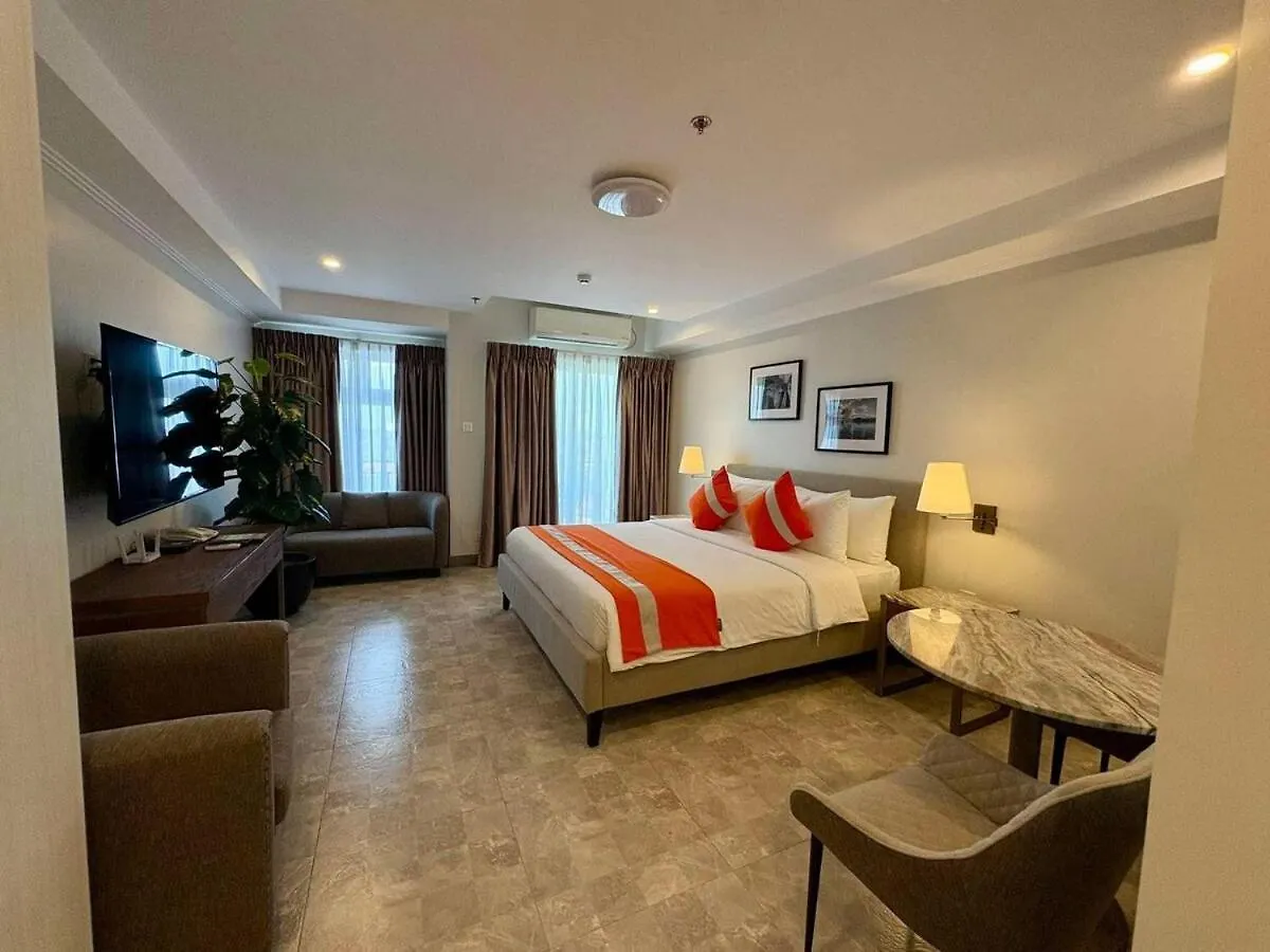 Sheryll Escapes - La Grande Phase 2, Grand Studio 625 With Balcony, Wifi & Netflix Ángeles 0*,  Filipinas
