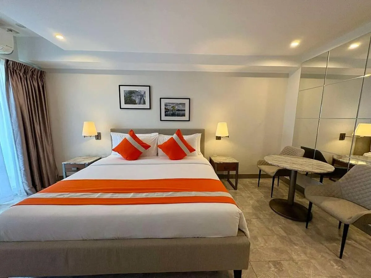 Sheryll Escapes - La Grande Phase 2, Grand Studio 625 With Balcony, Wifi & Netflix Ángeles